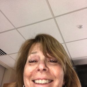 Meet your Posher, Brenda